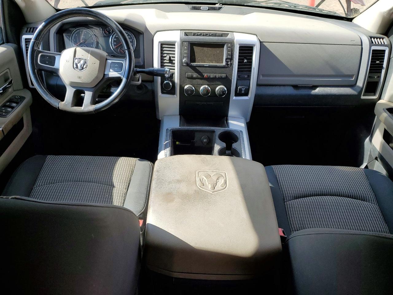 DODGE RAM 2500 2011 — 9