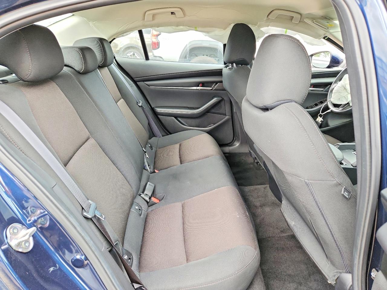 MAZDA 3 2024 — 11