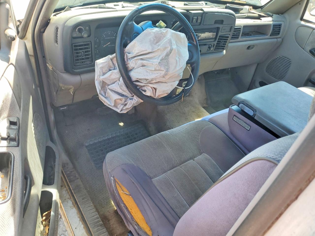 DODGE RAM 1500 1996 — 9
