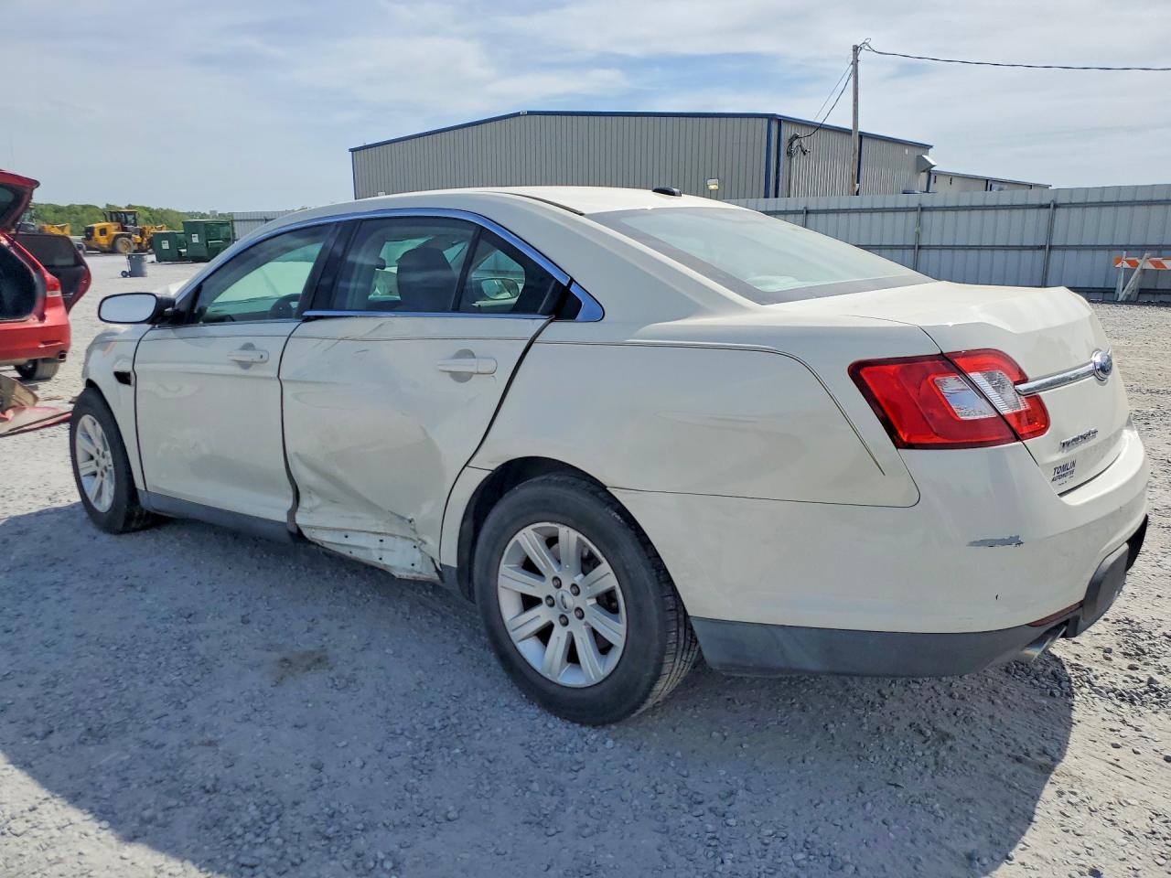 FORD TAURUS 2010 — 3