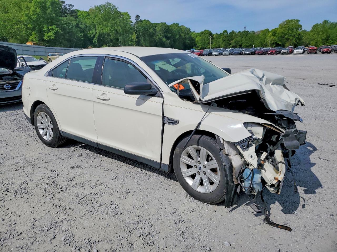 FORD TAURUS 2010 — 5