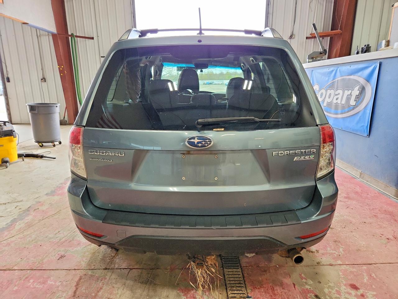 SUBARU FORESTER 2013 — 7