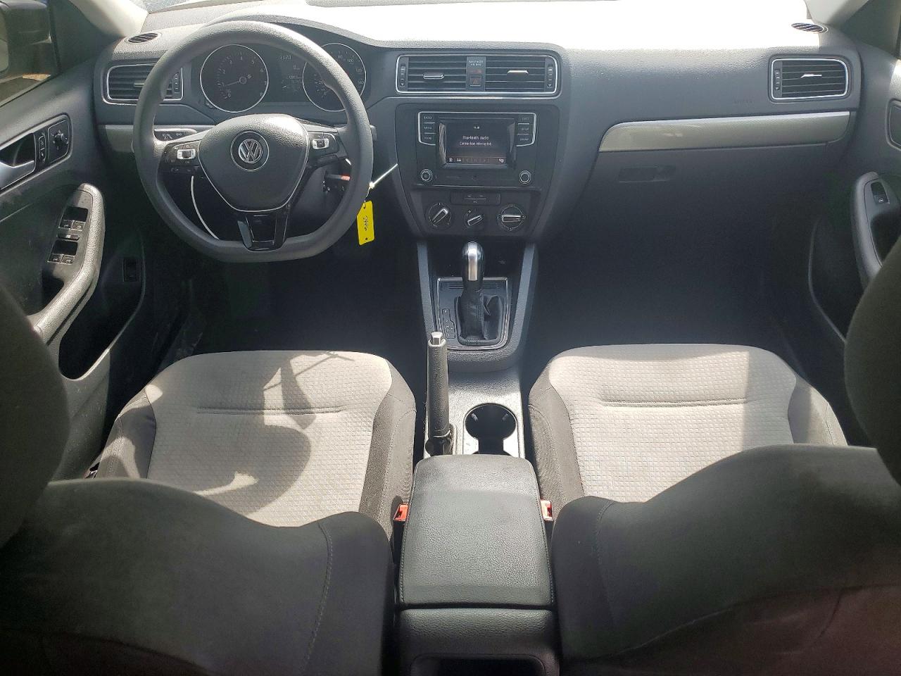 VOLKSWAGEN JETTA 2018 — 9