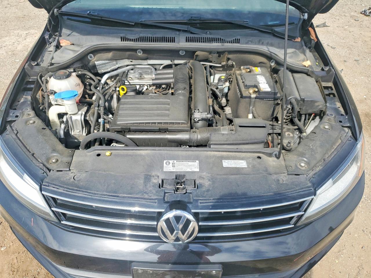 VOLKSWAGEN JETTA 2018 — 12