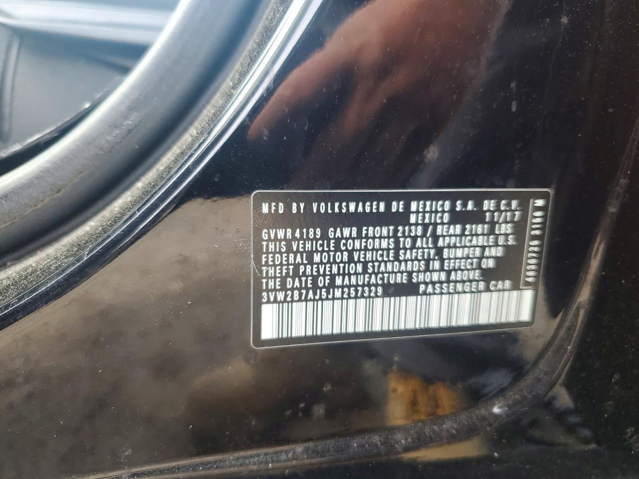 VOLKSWAGEN JETTA 2018 — 13