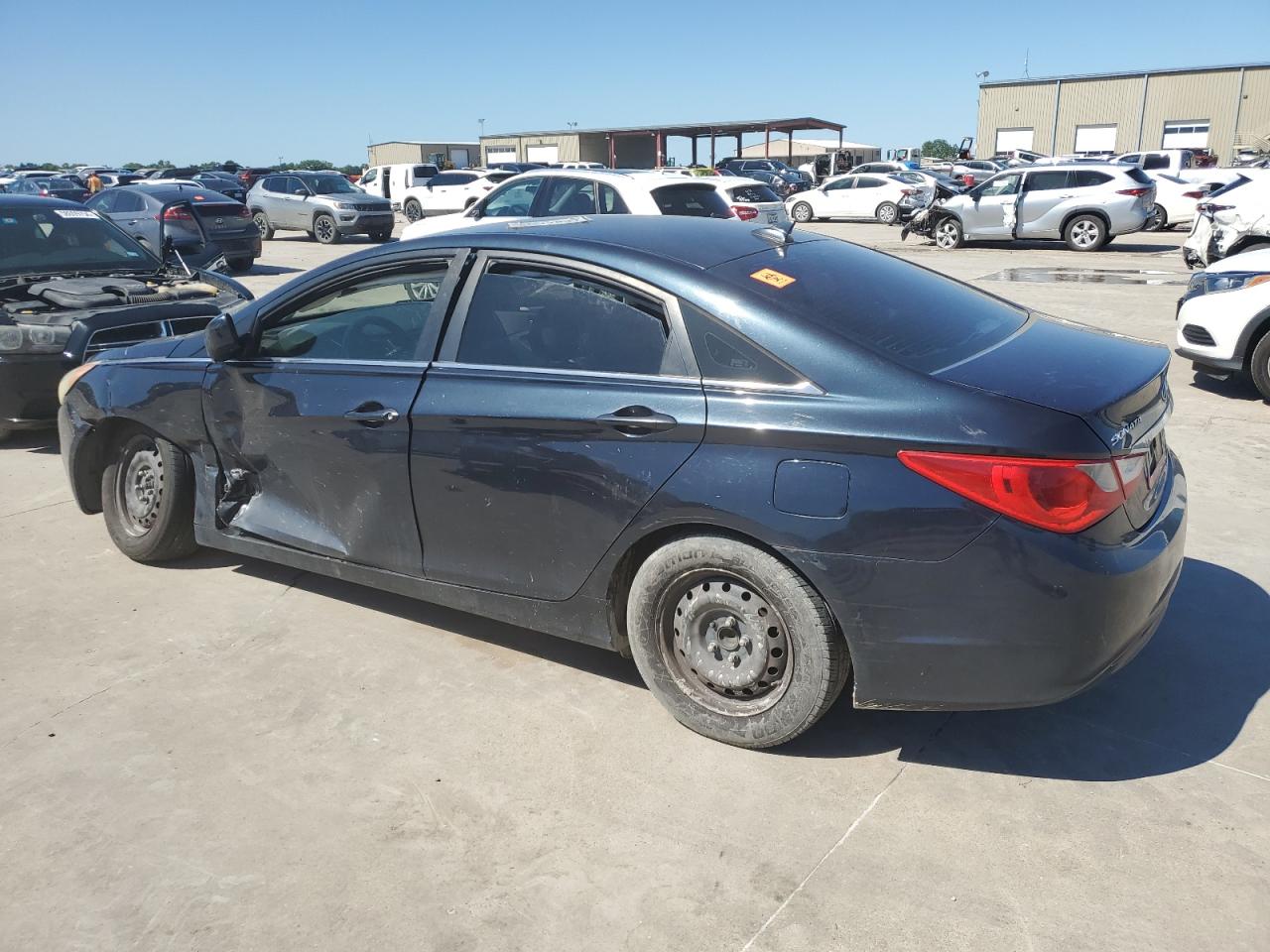 HYUNDAI SONATA 2011 — 3