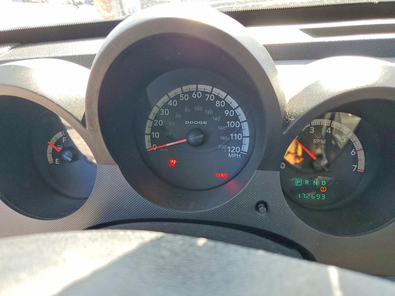 DODGE NITRO 2011 — 10