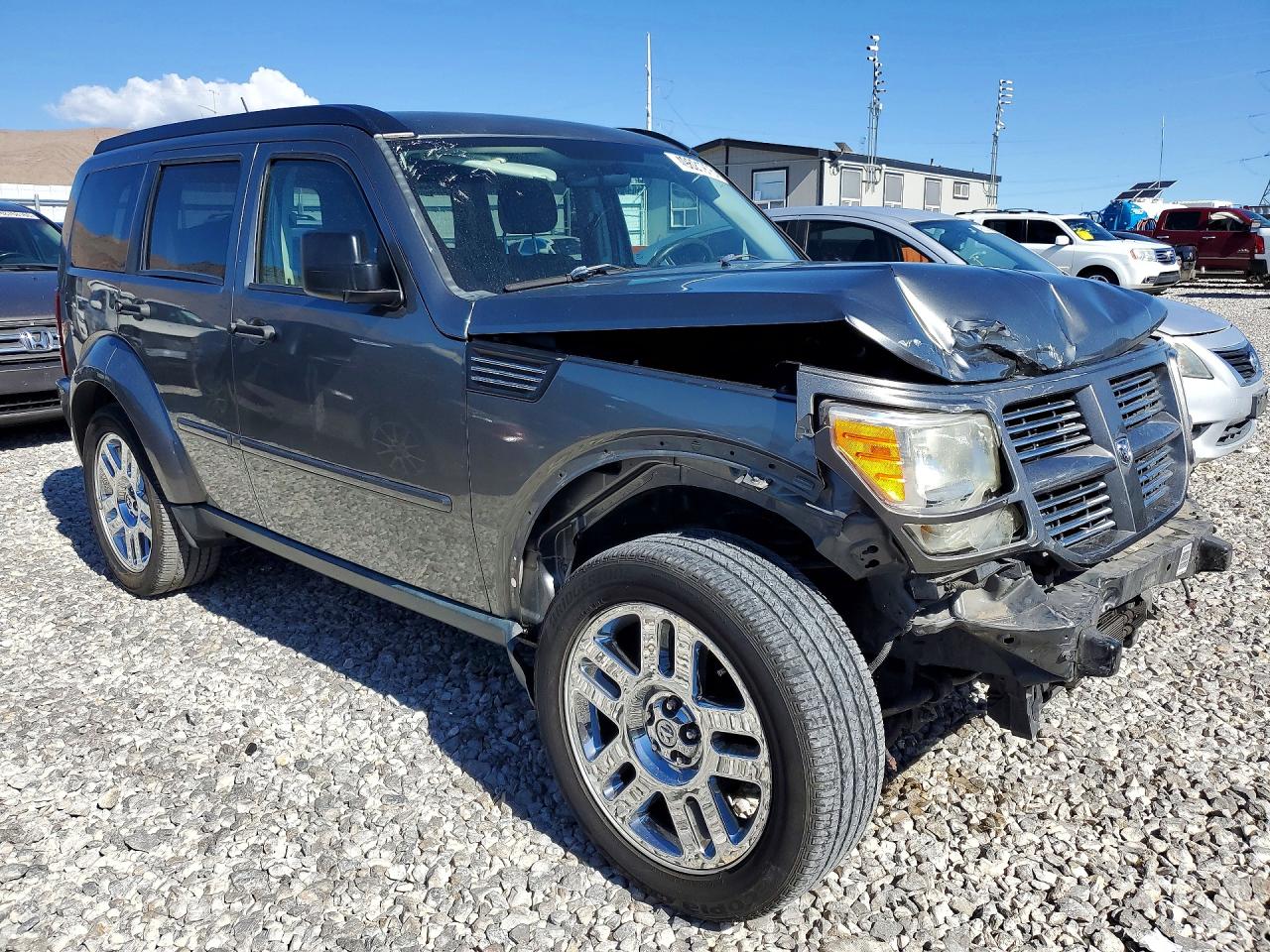 DODGE NITRO 2011 — 5