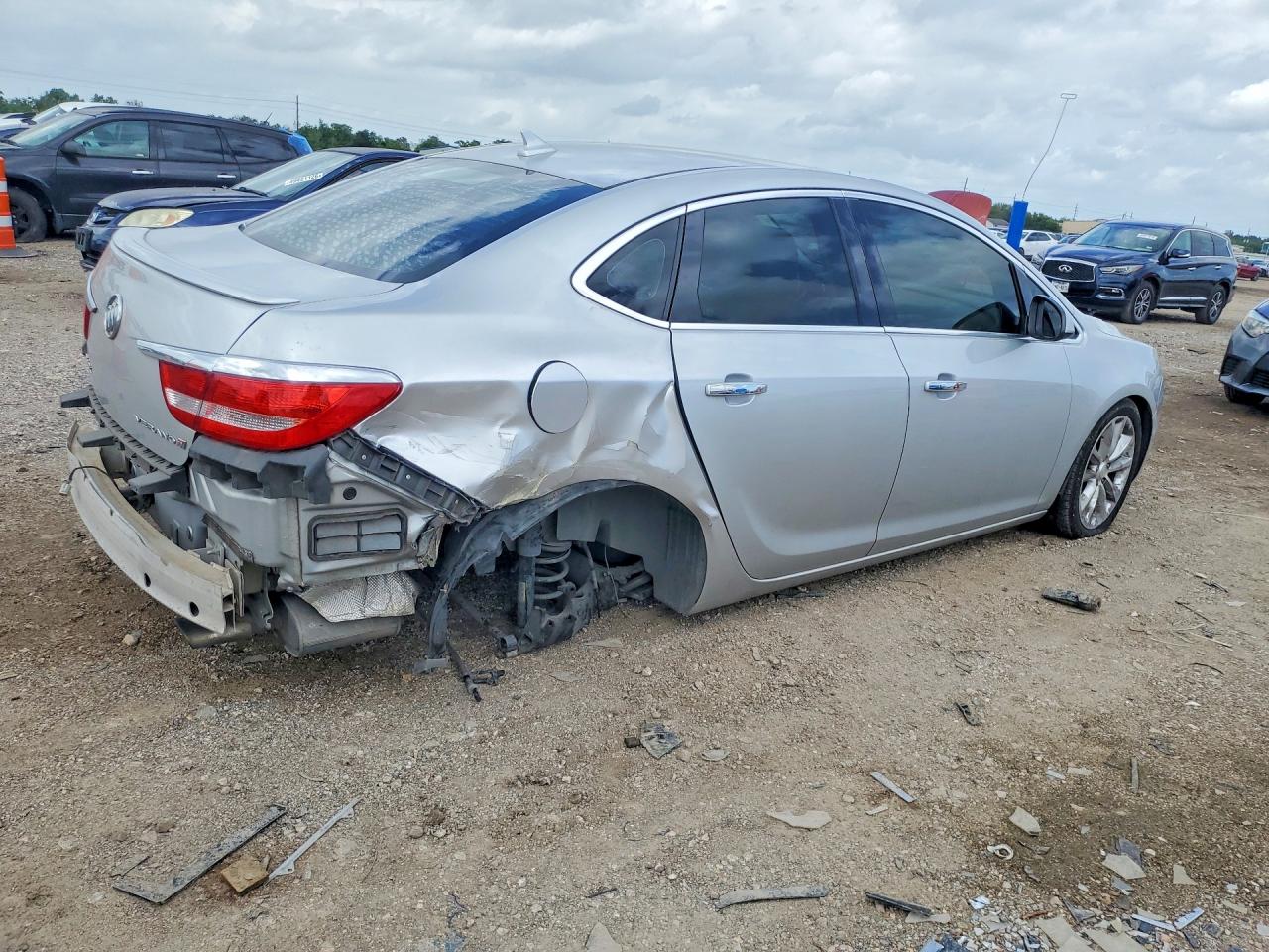 BUICK VERANO 2014 — 4