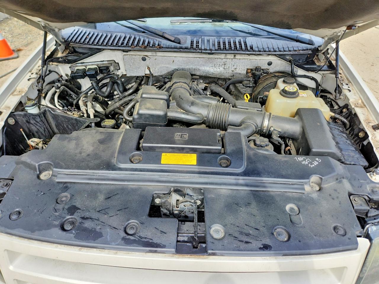 FORD EXPEDITION 2008 — 13