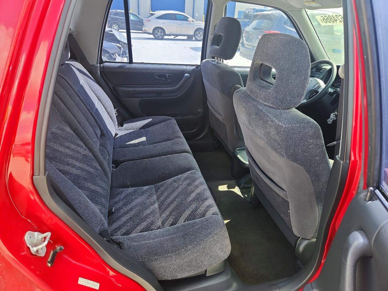 HONDA CR-V 2000 — 12