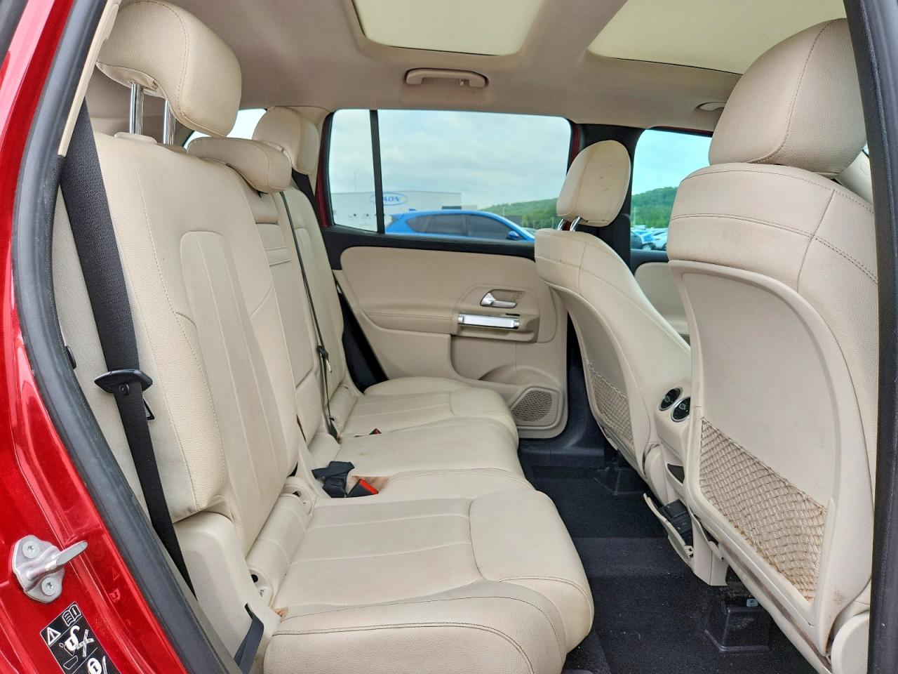 MERCEDES-BENZ GLB 2021 — 12
