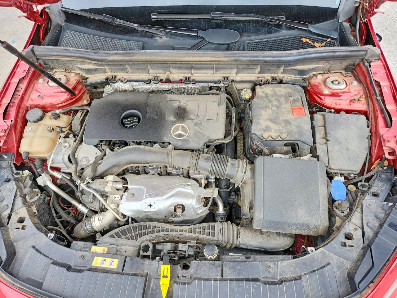 MERCEDES-BENZ GLB 2021 — 13