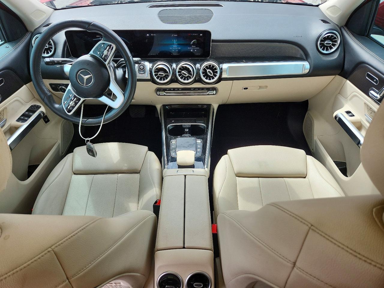 MERCEDES-BENZ GLB 2021 — 9