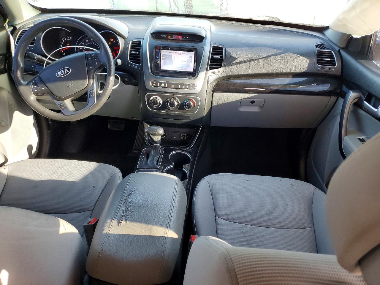 KIA SORENTO 2014 — 9