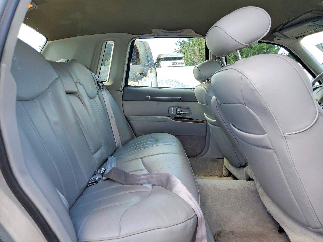 LINCOLN TOWN CAR 1995 — 11