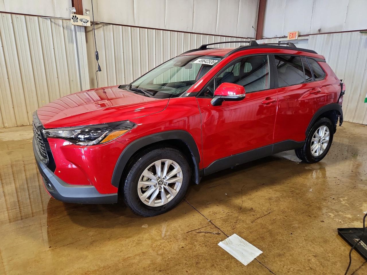 2024 TOYOTA COROLLA CROSS LE
