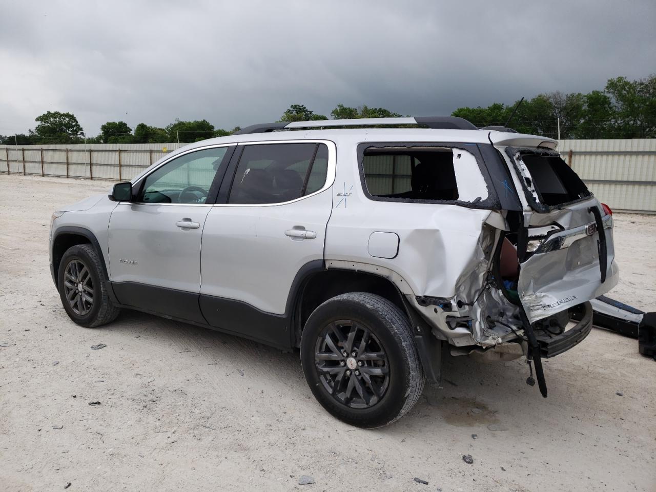GMC ACADIA 2019 — 3