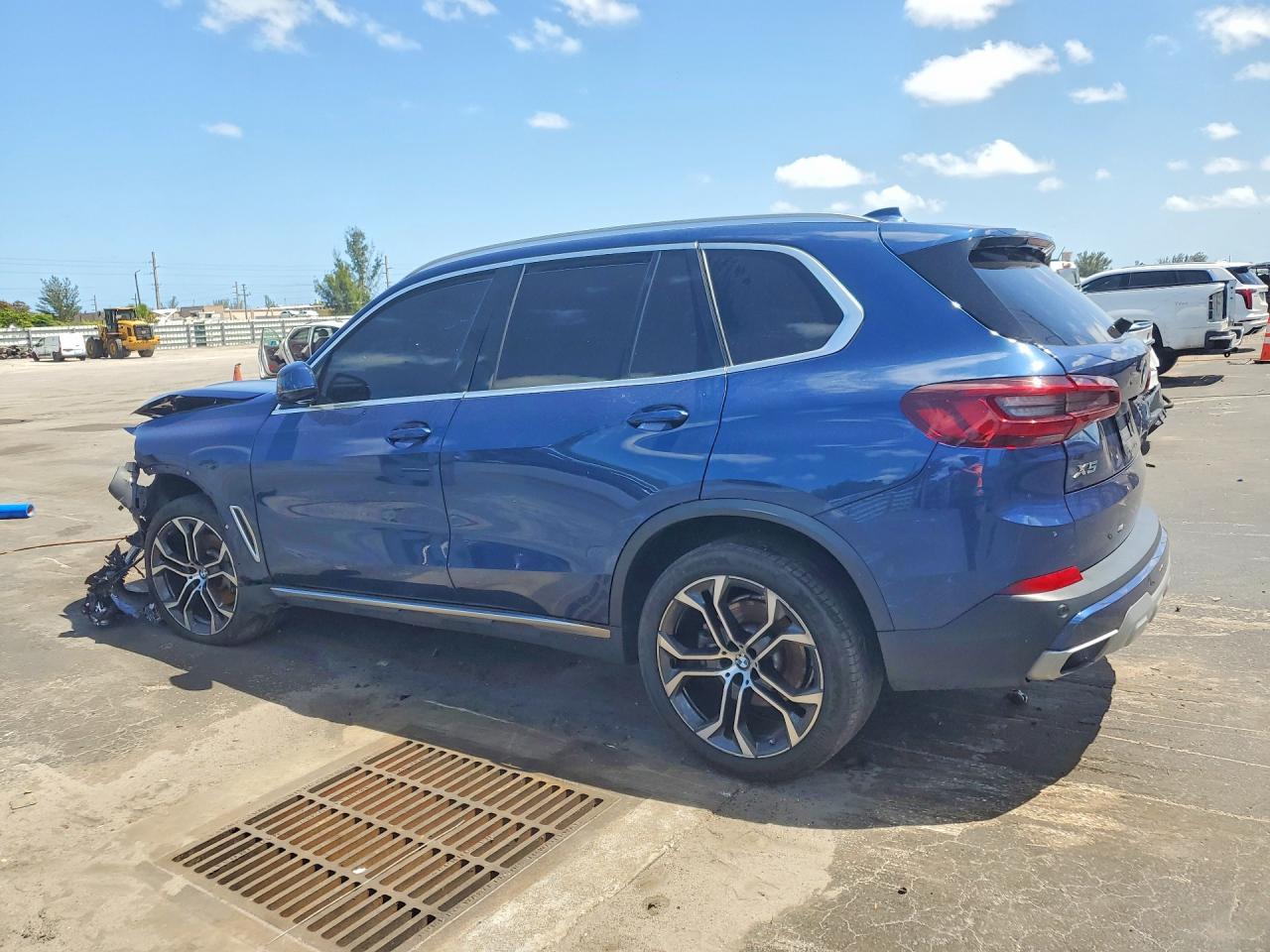 BMW X5 2022 — 3
