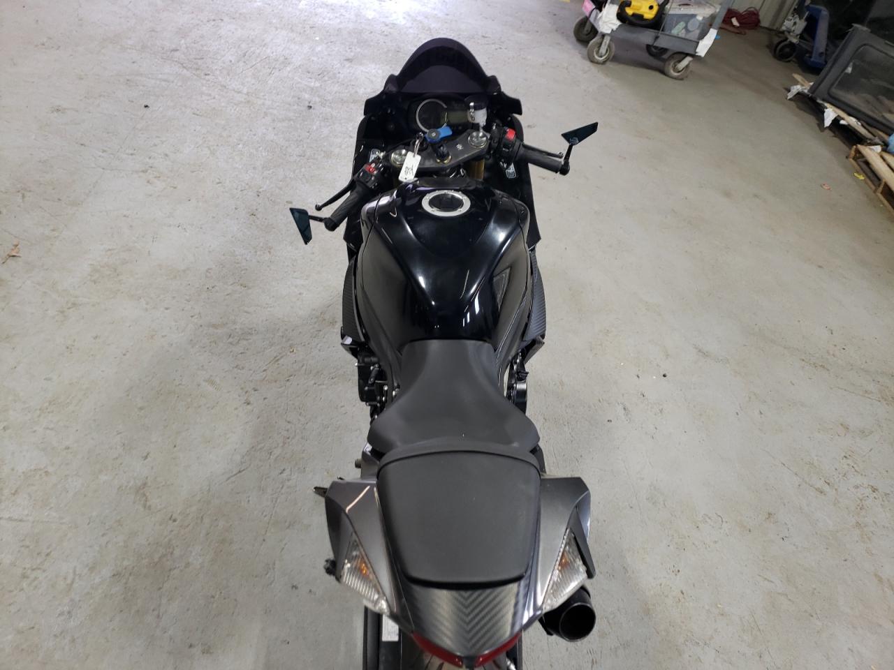 SUZUKI GSX-R600 2018 — 7