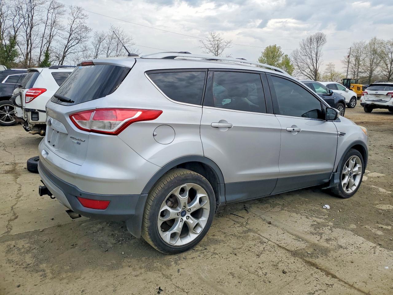 FORD ESCAPE 2013 — 4