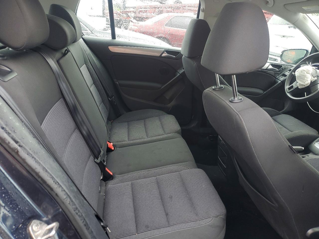 VOLKSWAGEN GOLF 2013 — 11