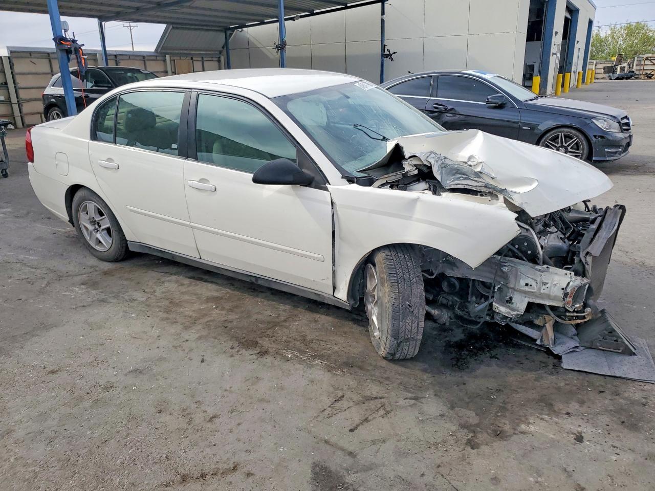 CHEVROLET MALIBU 2004 — 5