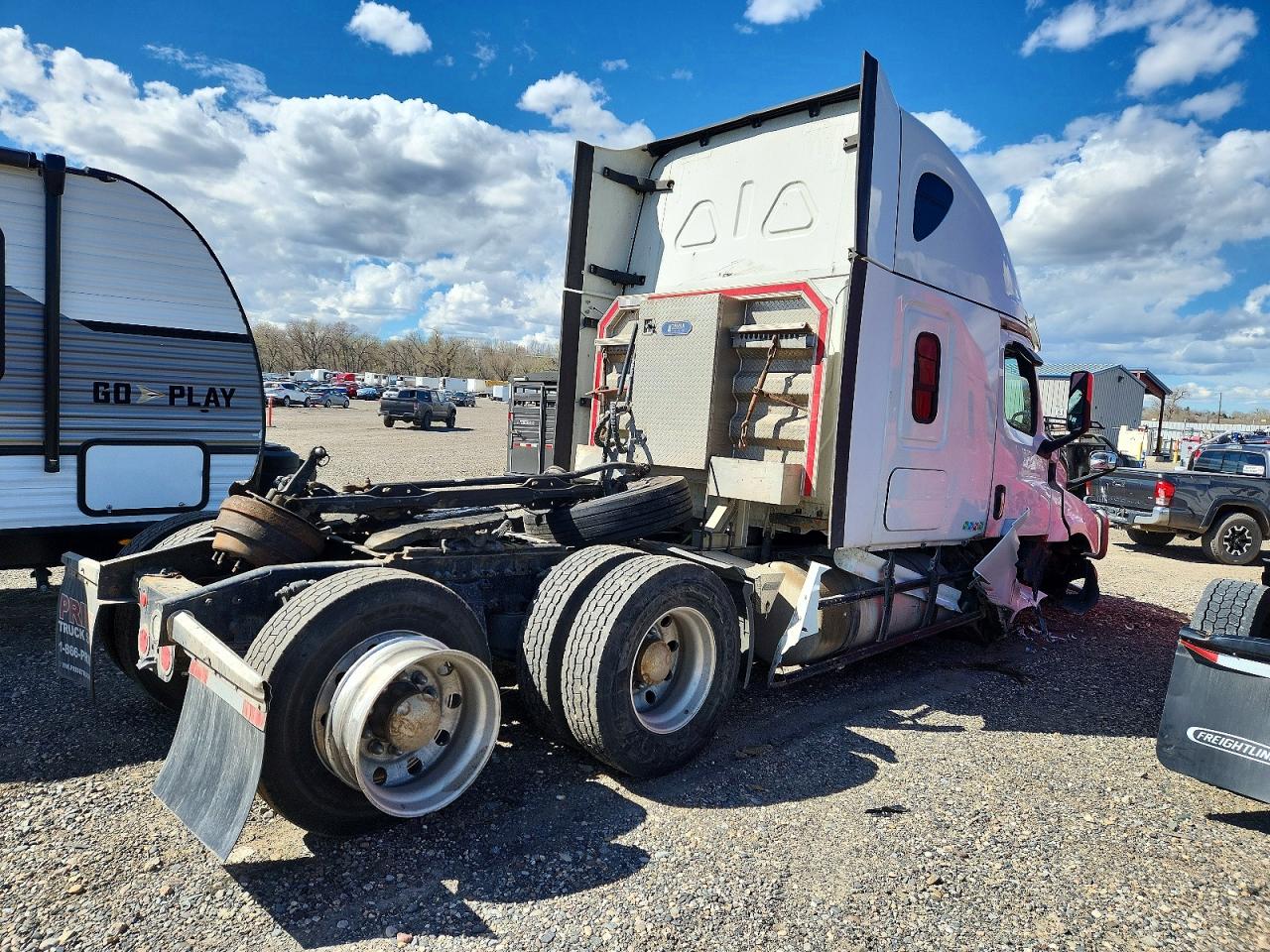 FREIGHTLINER CASCADIA 126 2022 — 5