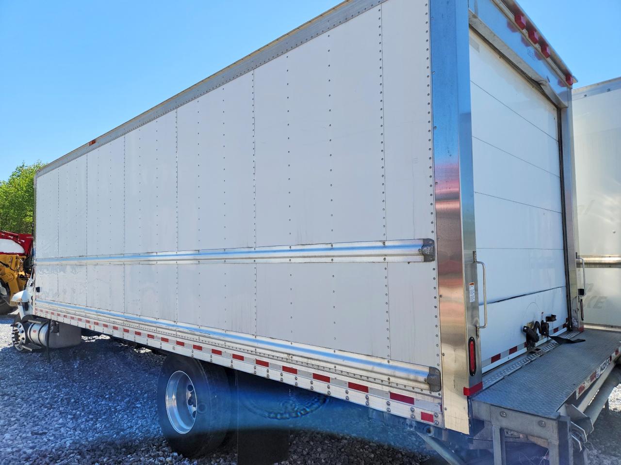 INTERNATIONAL 4000 2019 — 3
