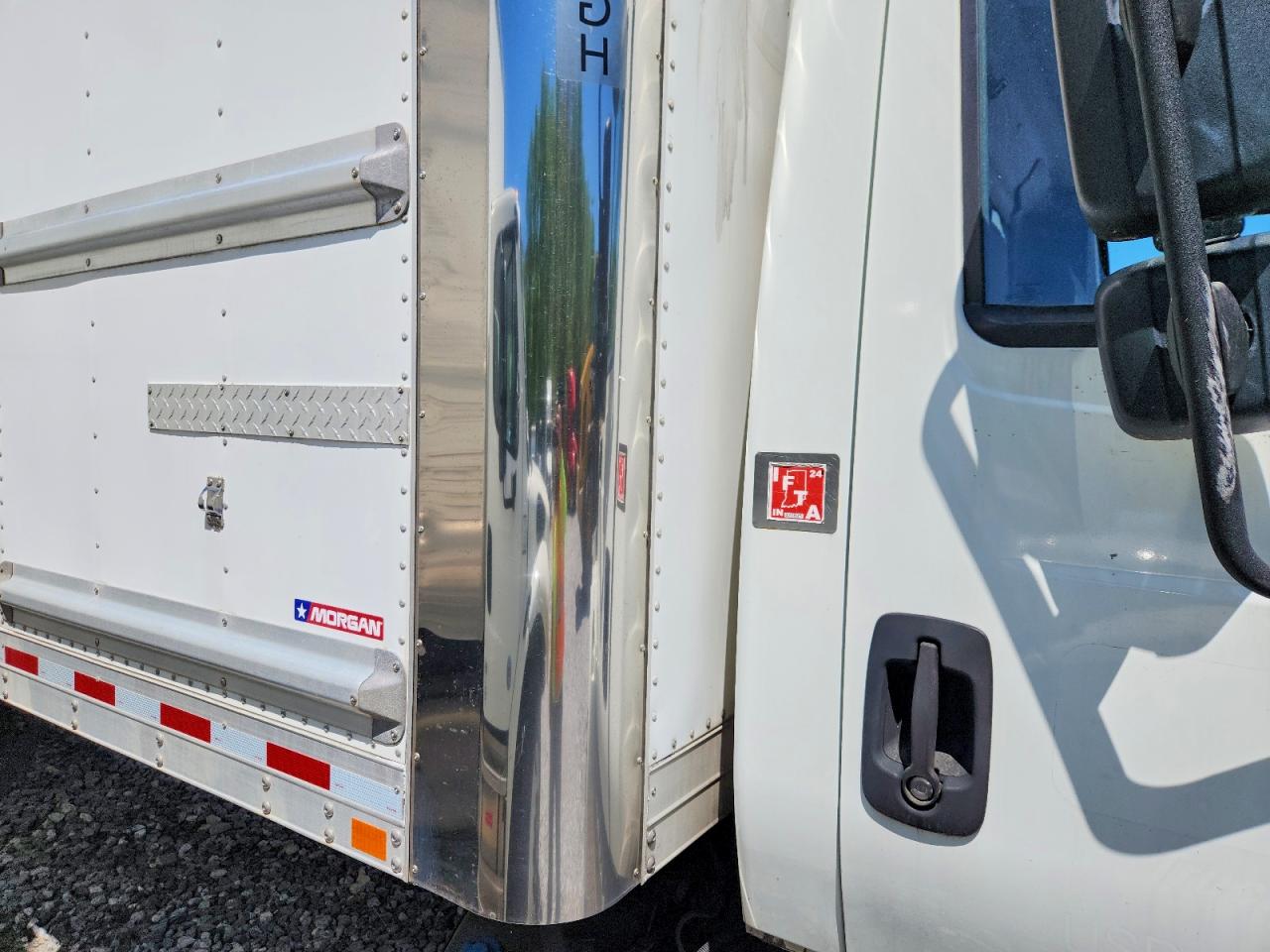INTERNATIONAL 4000 2019 — 12