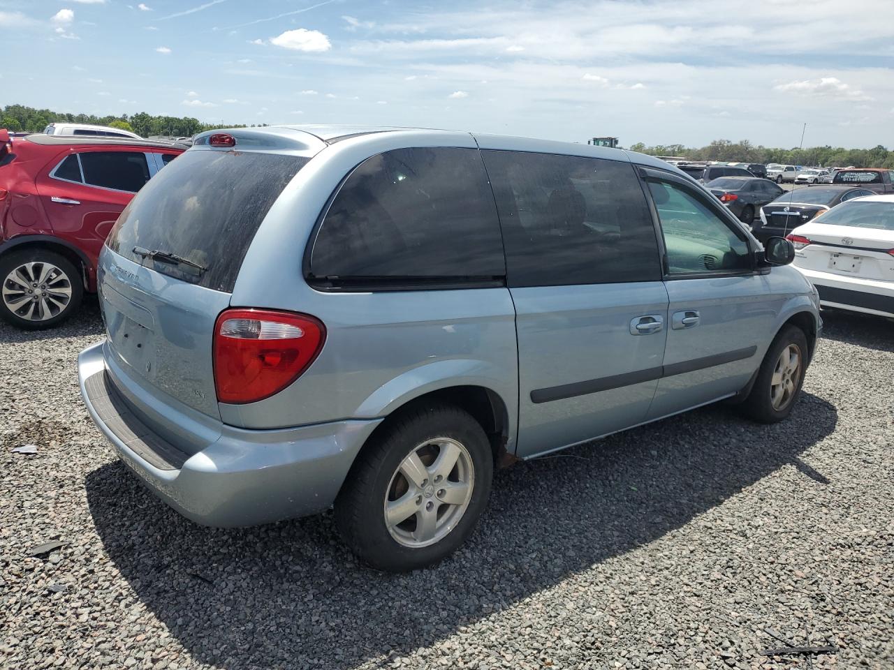 DODGE CARAVAN 2005 — 4