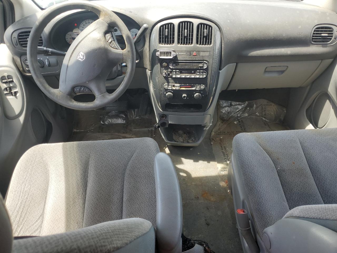 DODGE CARAVAN 2005 — 9
