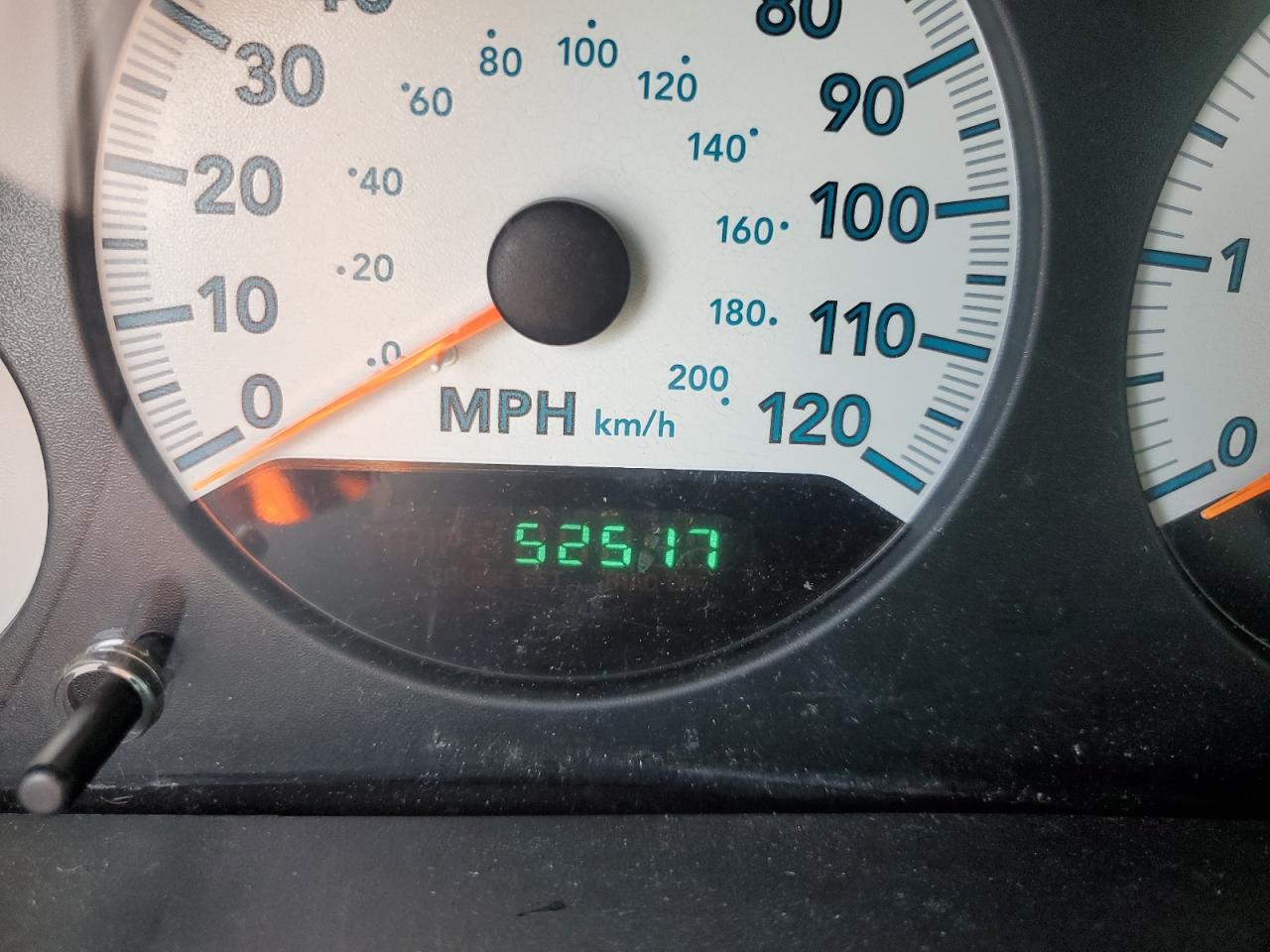 DODGE CARAVAN 2005 — 10