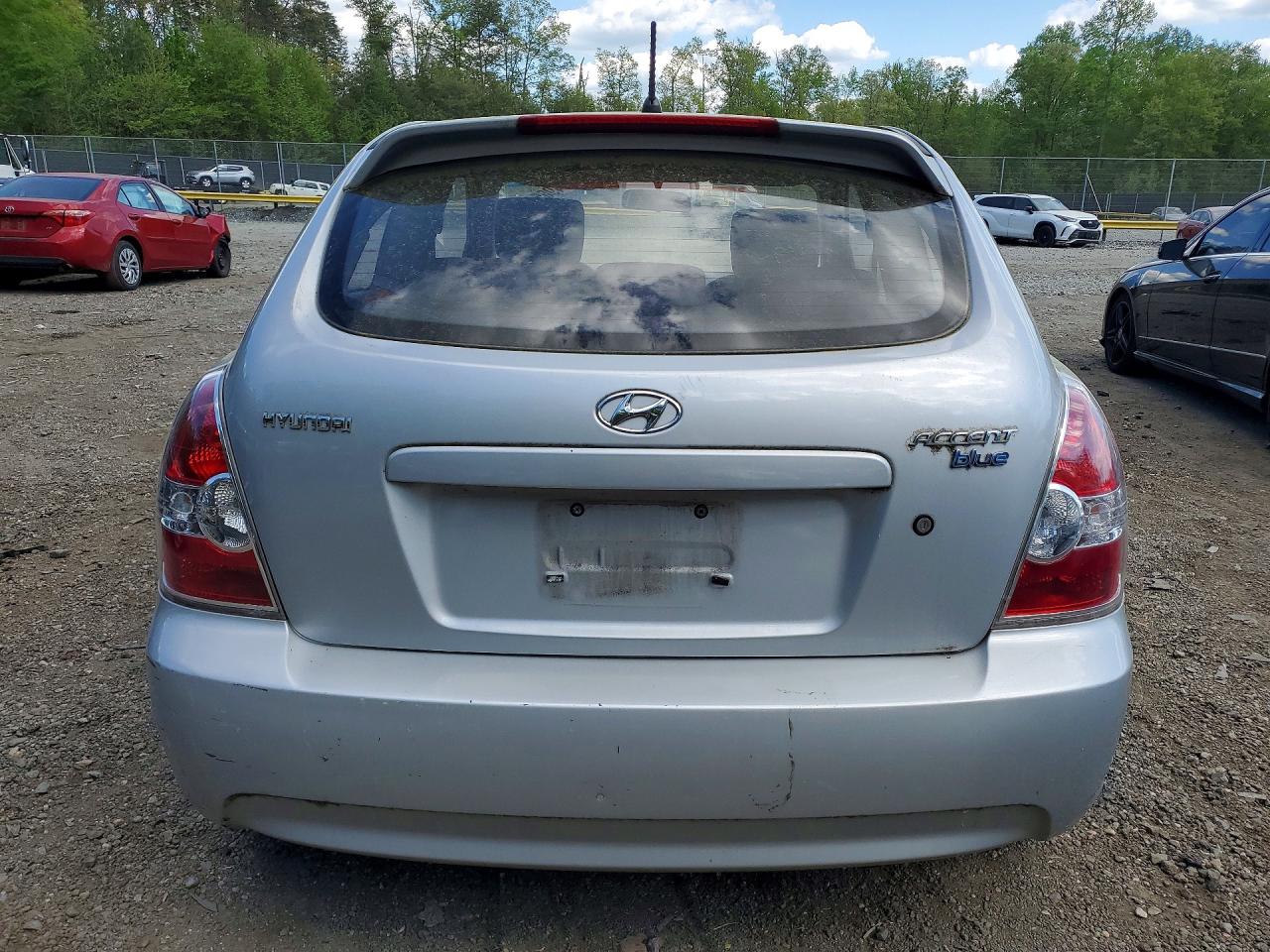 HYUNDAI ACCENT 2010 — 7