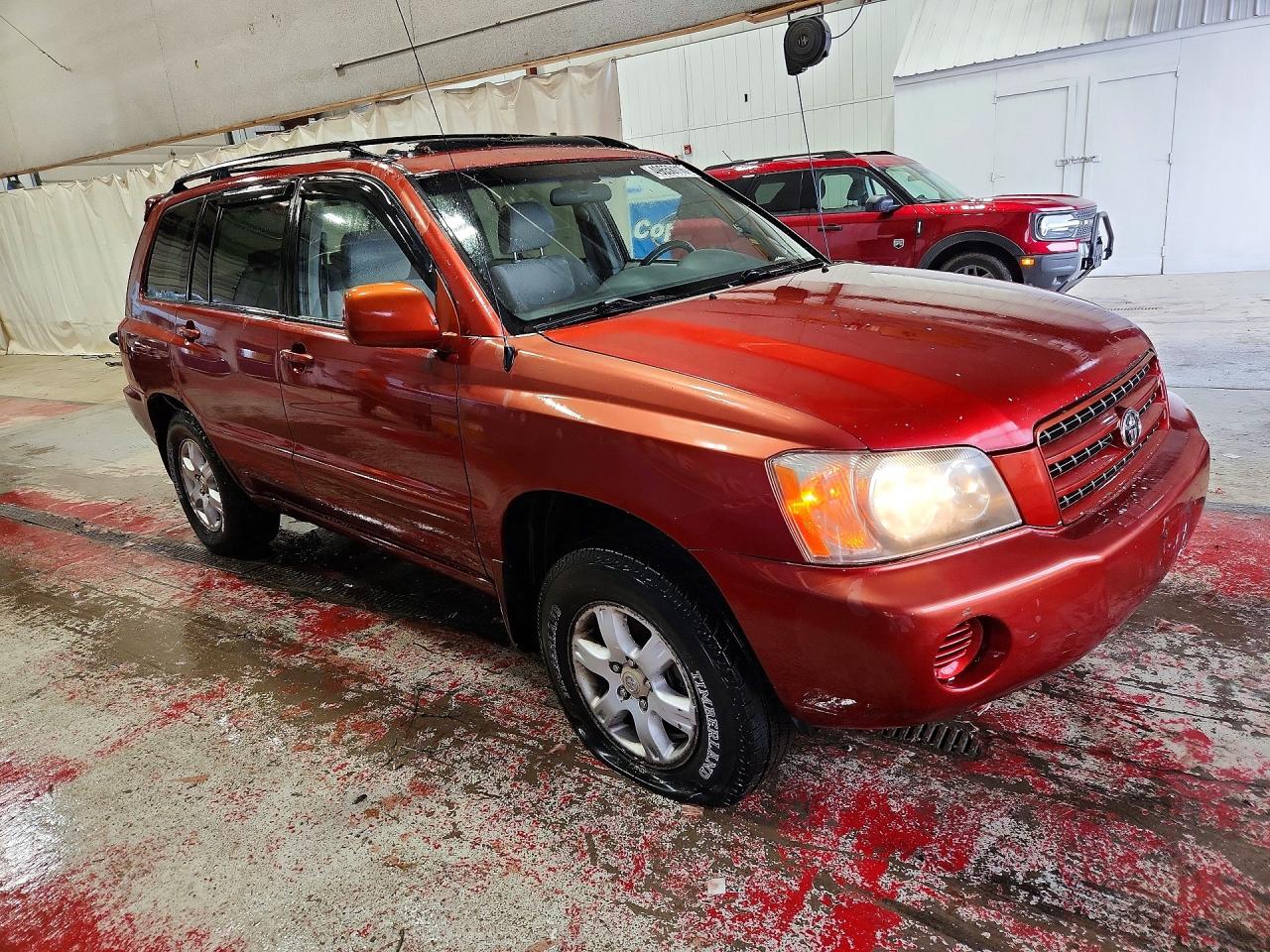 TOYOTA HIGHLANDER 2002 — 5