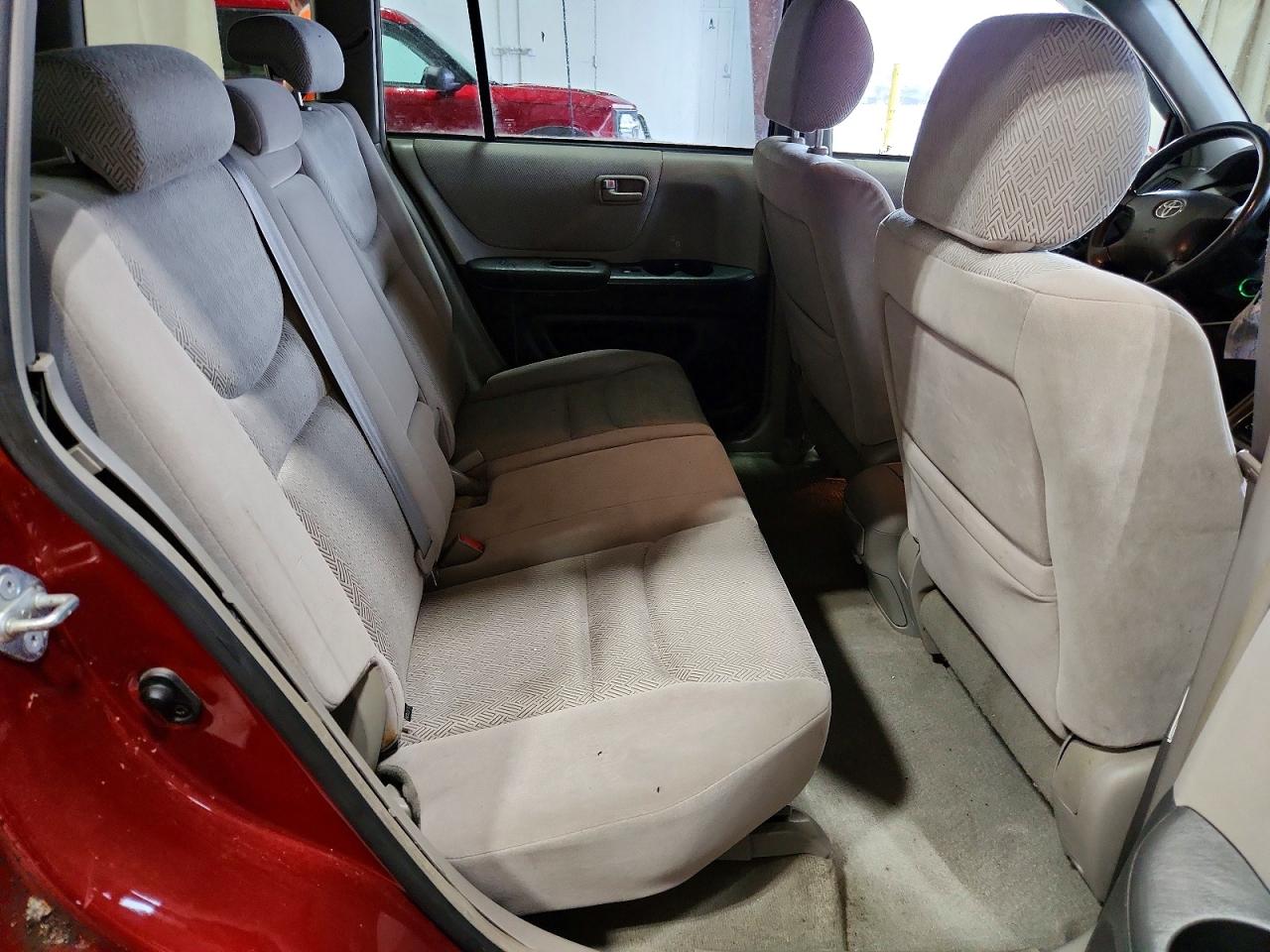 TOYOTA HIGHLANDER 2002 — 11