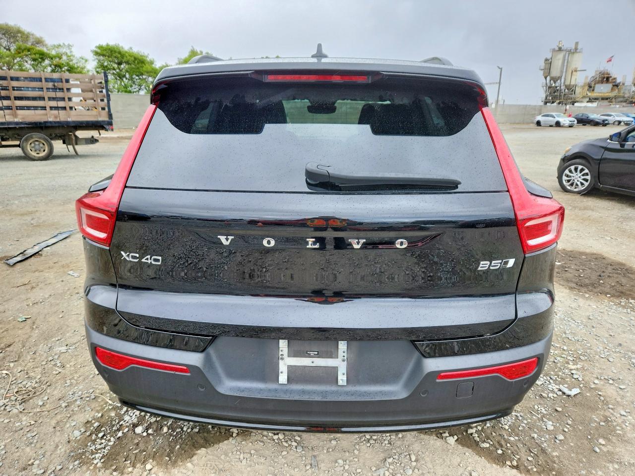 VOLVO XC40 2024 — 7
