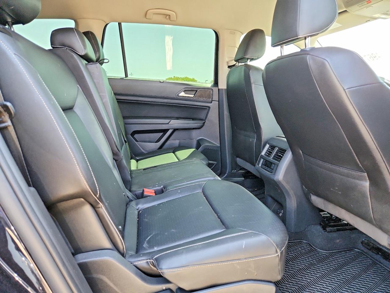 VOLKSWAGEN ATLAS 2021 — 12