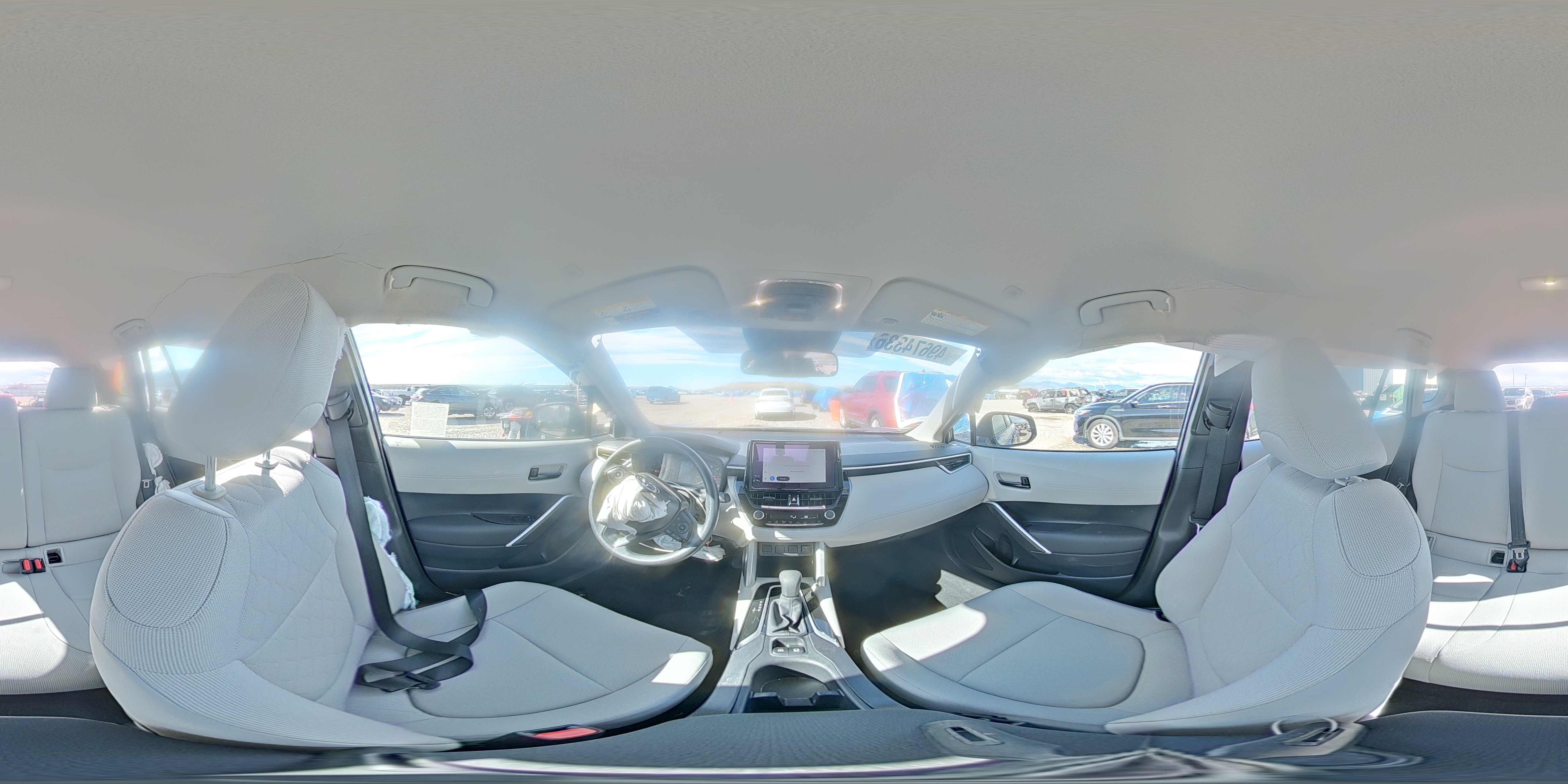 TOYOTA COROLLA CROSS 2025 — 15