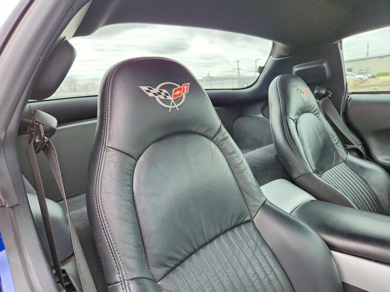 CHEVROLET CORVETTE 2004 — 11