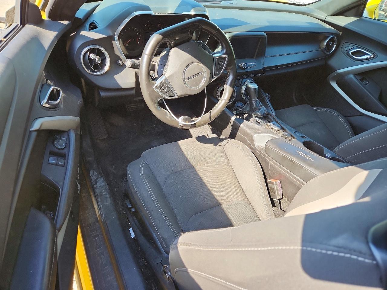 CHEVROLET CAMARO 2016 — 9