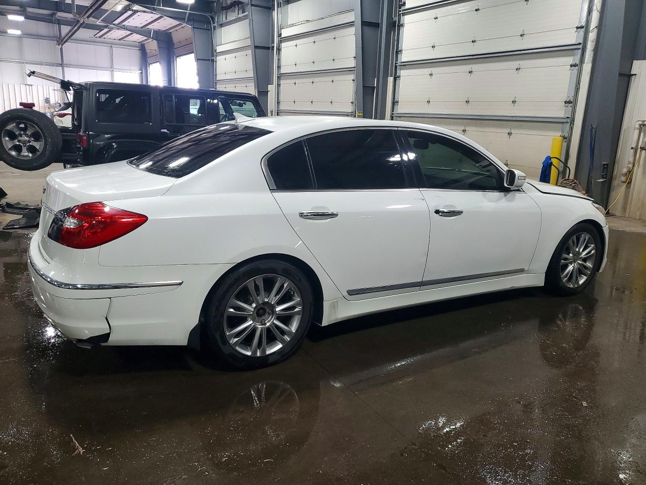HYUNDAI GENESIS 2012 — 4