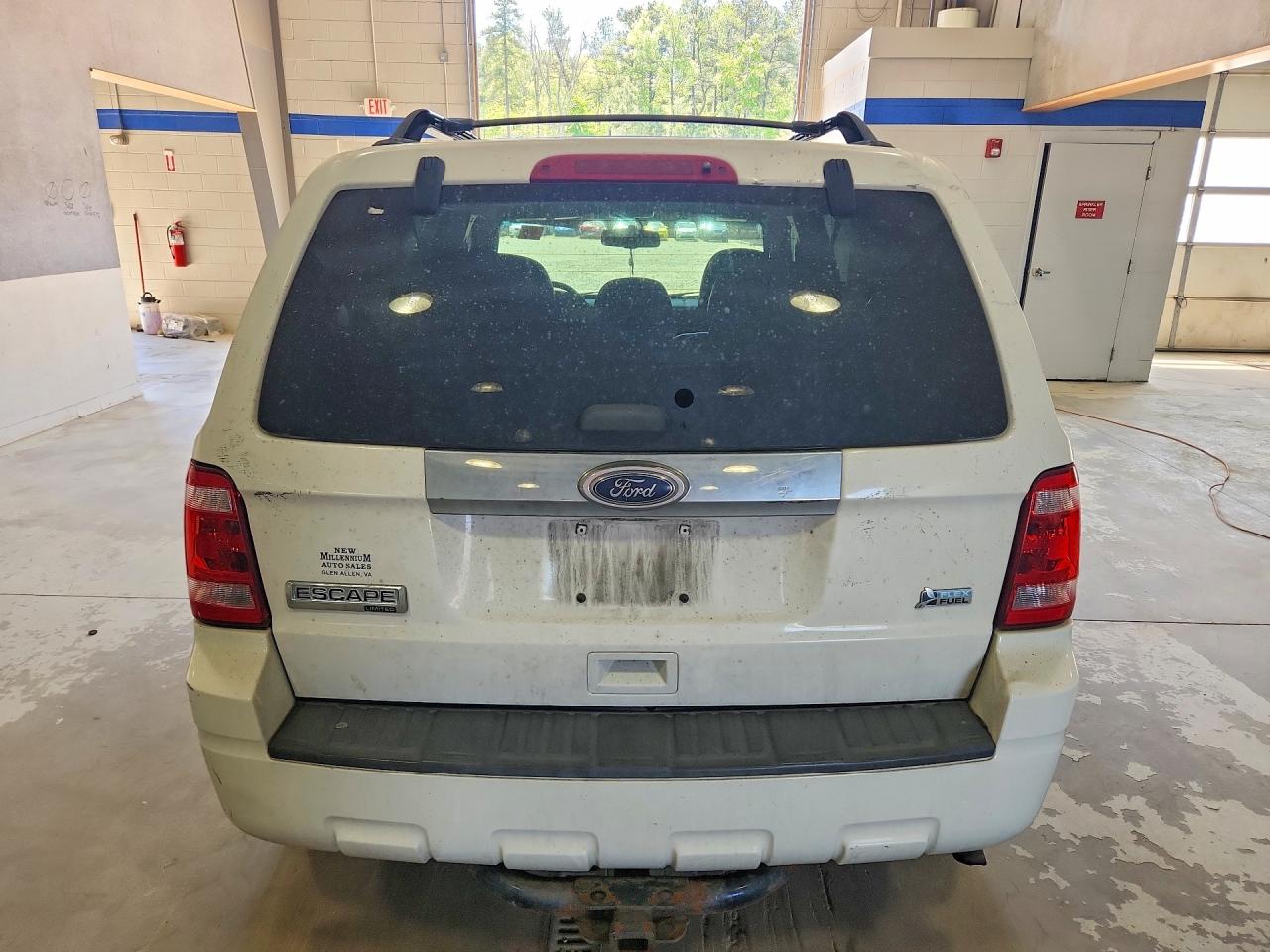 FORD ESCAPE 2012 — 7