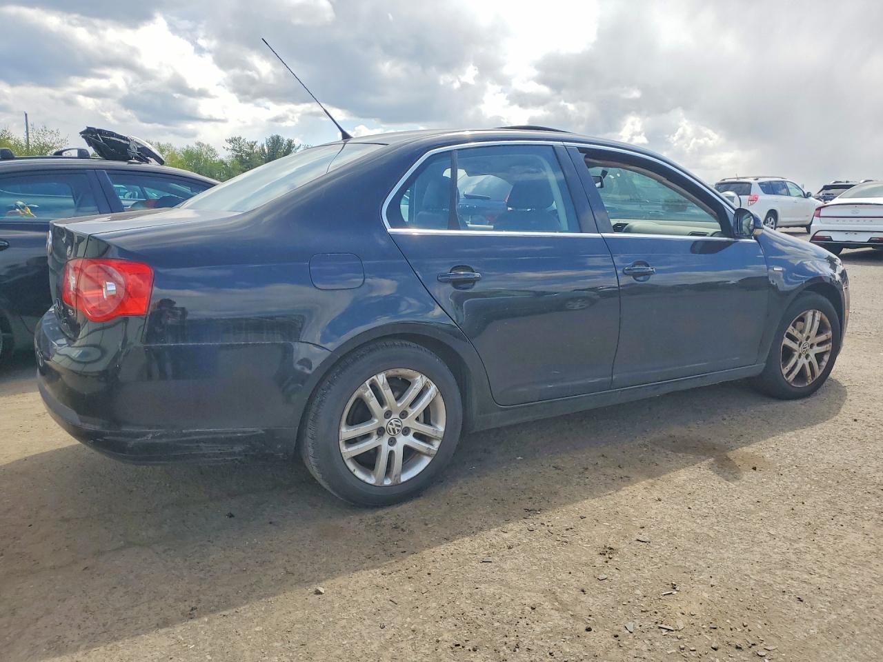 VOLKSWAGEN JETTA 2007 — 4