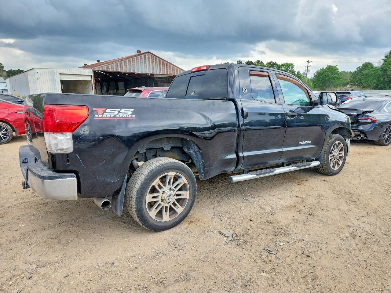 TOYOTA TUNDRA 2012 — 4