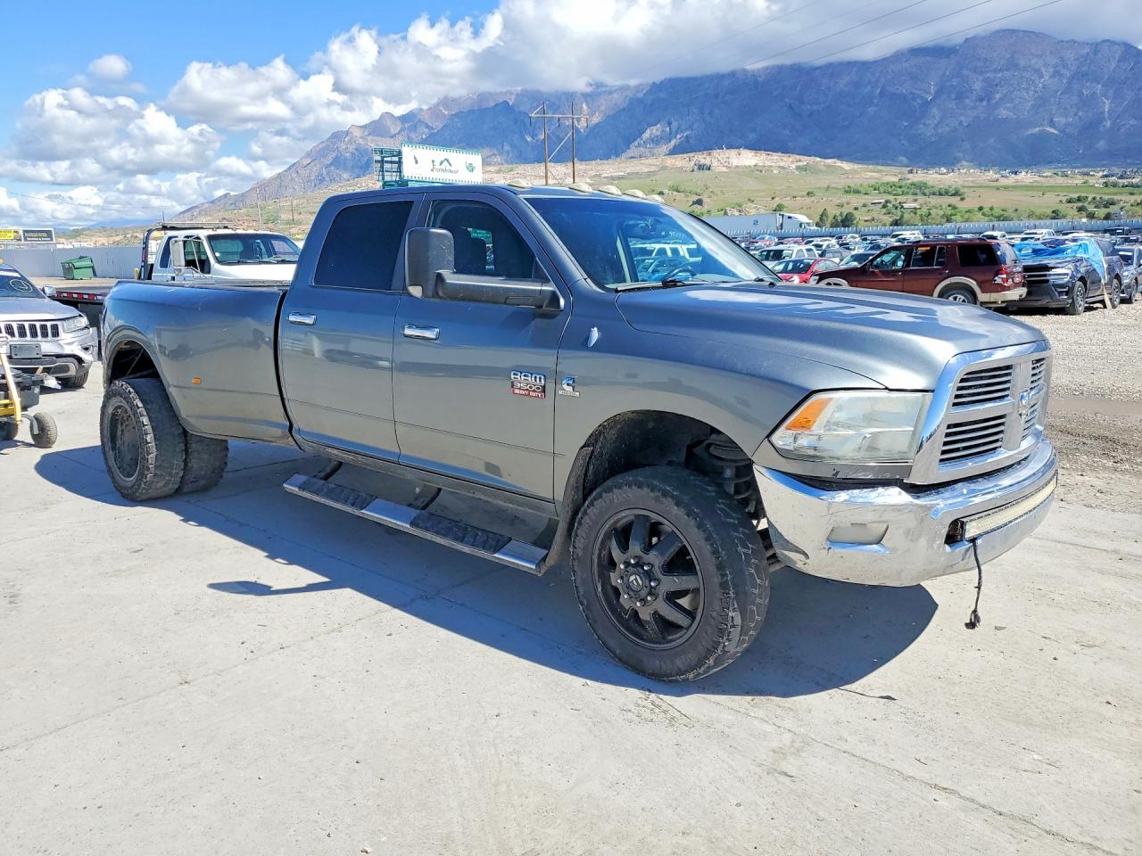 2012 DODGE RAM 3500 SLT