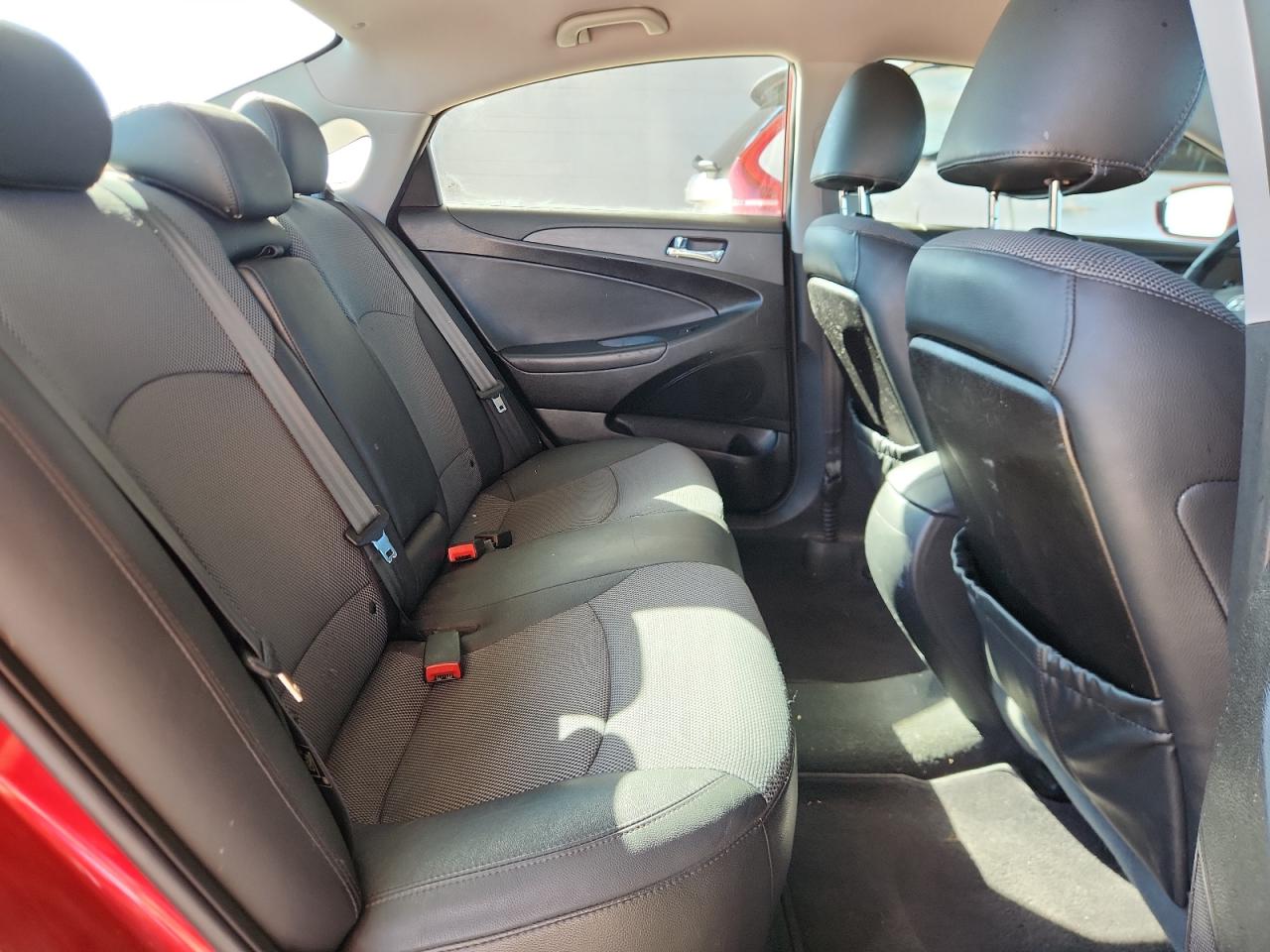 HYUNDAI SONATA 2011 — 11