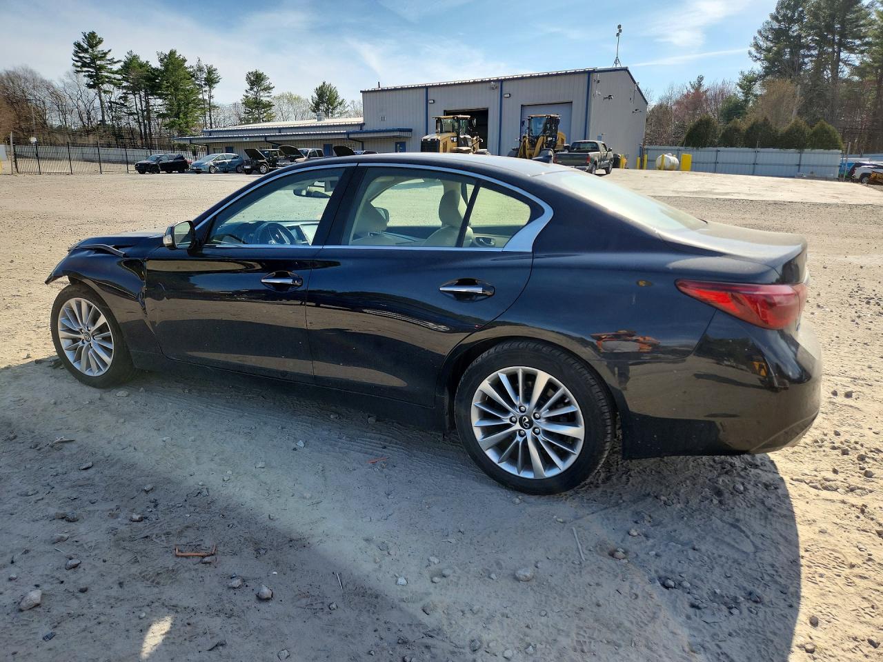 INFINITI Q50 2021 — 3