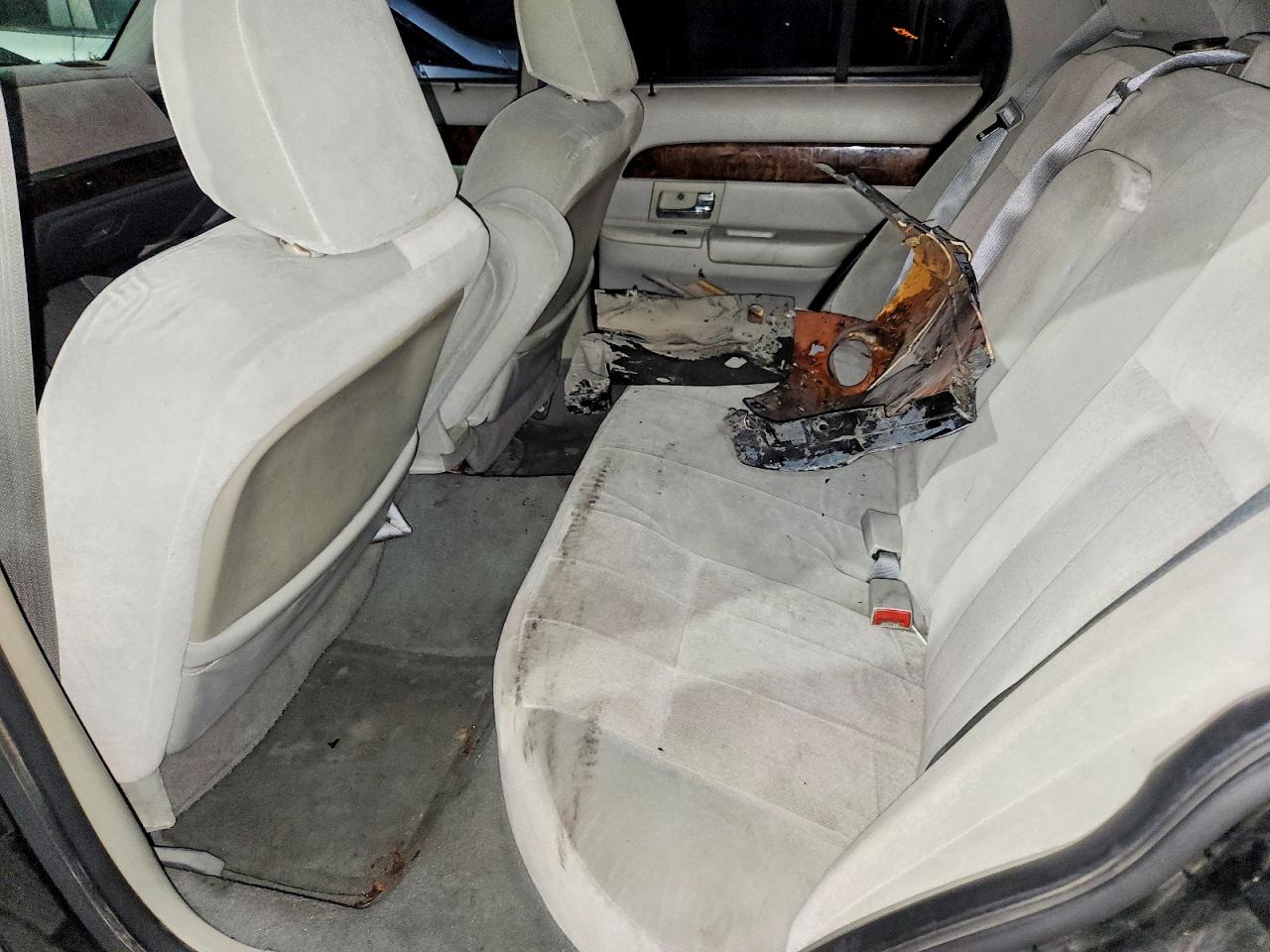 MERCURY GRAND MARQUIS 2005 — 11