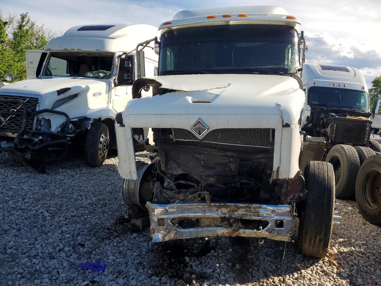 INTERNATIONAL 9400 2007 — 10